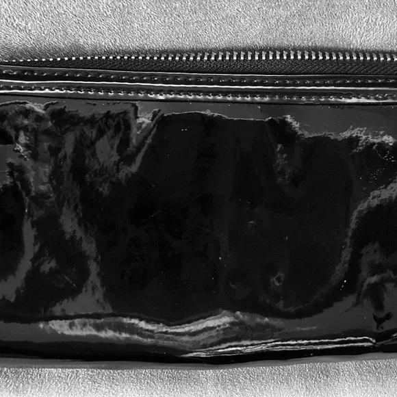 Marc by Marc Jacobs Black Patent Leather Clutch - Picture 4 of 8
